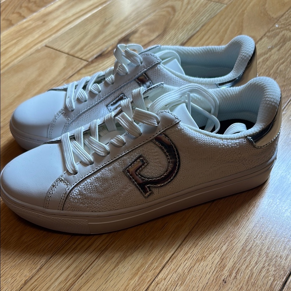 G/FORE White Sneakers NWT⭐️